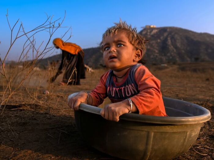33 Photos That Prove This Photographer Sees Stories Everywhere!