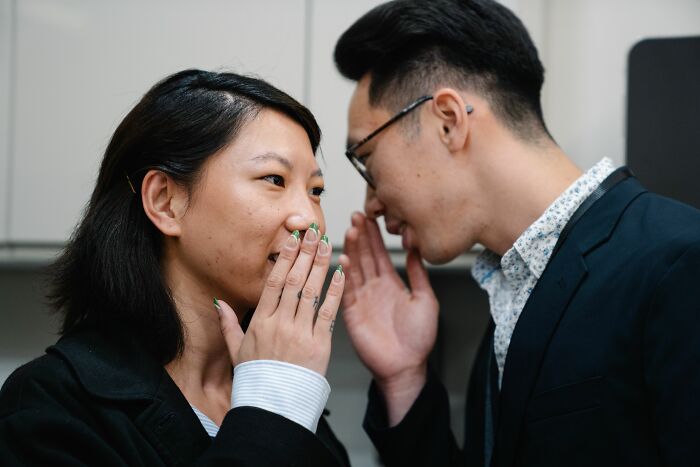 Wait, Pretty Privilege Backfired? 39 Times It Got Wildly Awkward