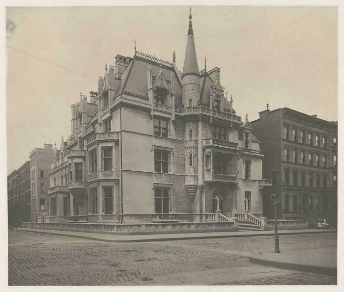 History Was Way Weirder Than You Thought—Check Out These Wild Photos!