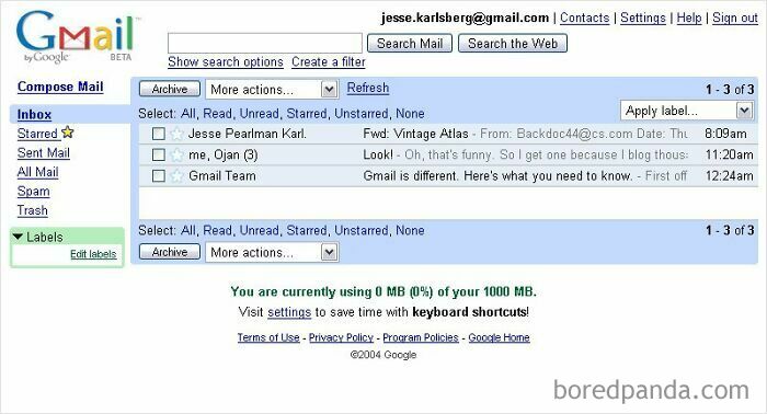 Wait, They Actually Saved These Weird Old Internet Screenshots?!
