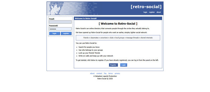 Wait, They Actually Saved These Weird Old Internet Screenshots?!
