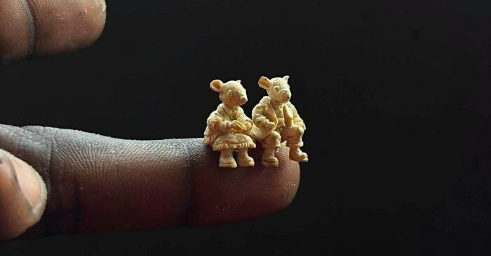 A Tiny Mouse Carved From Basswood—So Adorable!