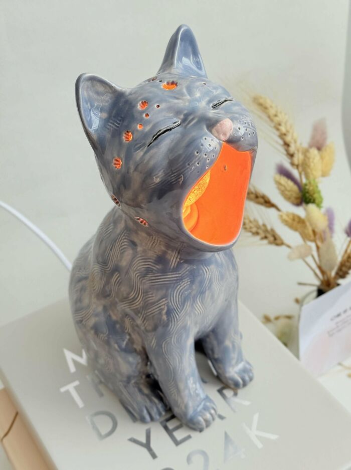 These Yawning Sleepy Cats Will Make You Yawn (For Real)