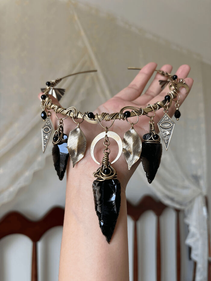 High Priestess Choker Made With Obsidian And Brass—So Mysterious!