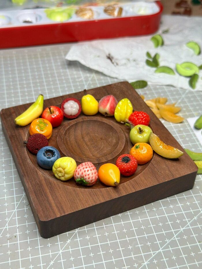 Wearable Fruit Basket Made Out Of Clay—Which Fruit’s Your Fave?