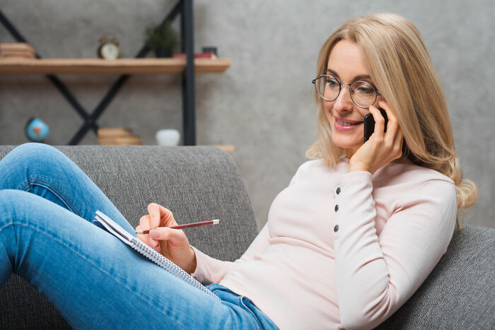 Therapists Who Totally Blew It: The WTF Stories People Shared When They Fired Them