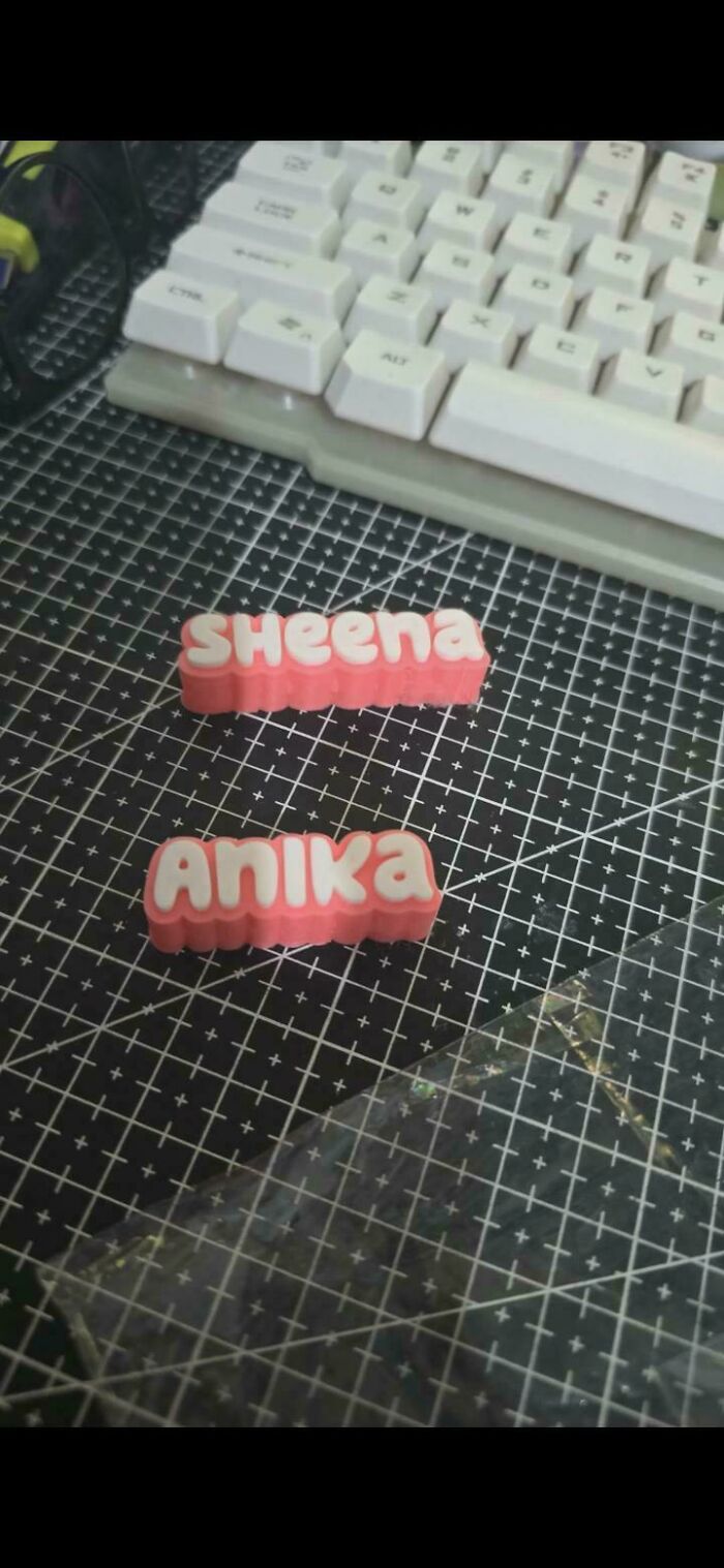 I Make Custom 3D-Printed Pen Toppers And The Designs Are Hilariously Random