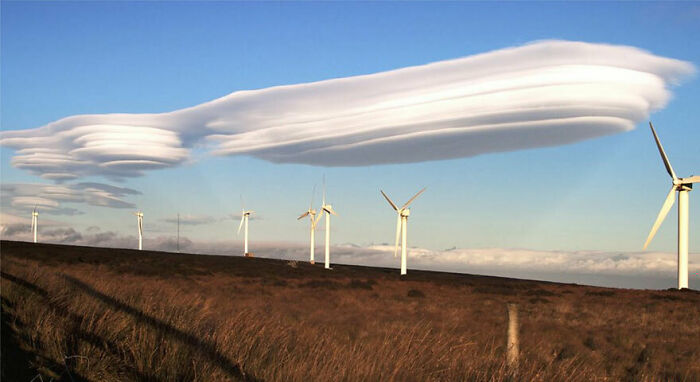 Lenticular Clouds: Are UFOs Just These Clouds in Disguise?