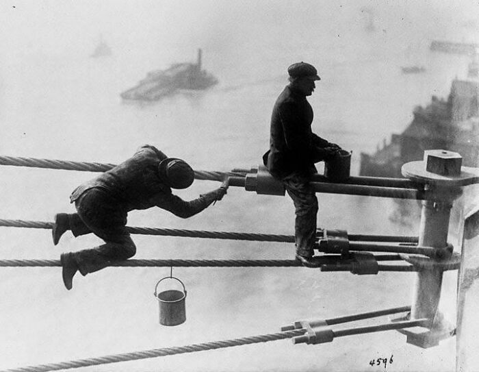 Brooklyn Bridge Painters Crushing It Back In 1915