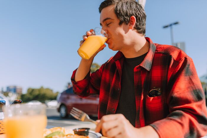 54 Wild & Weird American Tourist Stories That Literally Made Locals Do a Double Take
