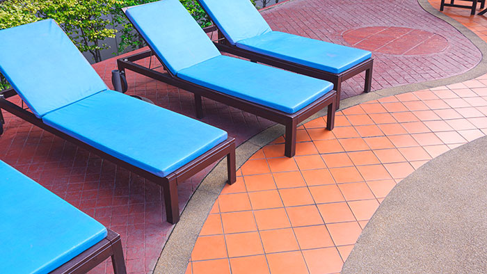 Towels Rescued From Sunbed Hoarder, Owners Freaked Out