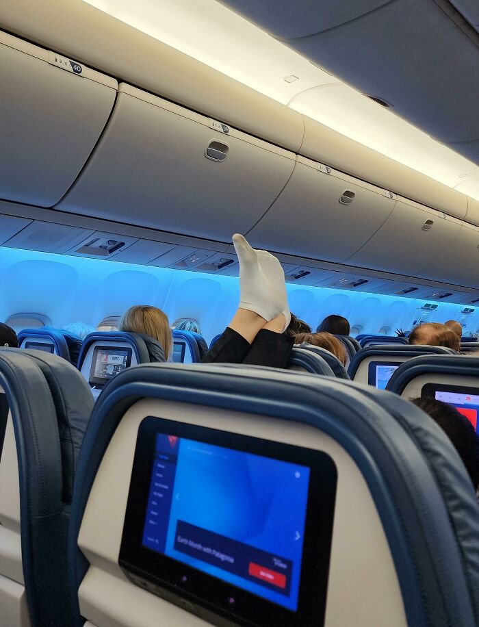Putting Smelly Feet on the Plane Seat Headrest... and Making Everyone Pay!