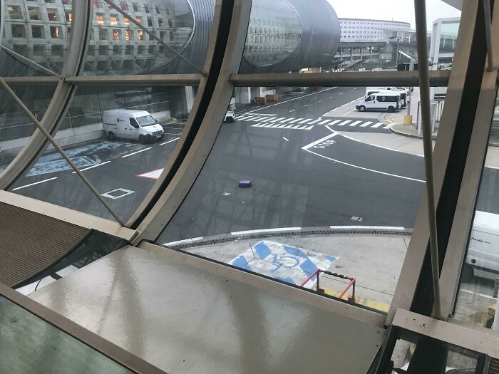 Paris CDG Airport: Someone’s Gunna Have a Rough Day