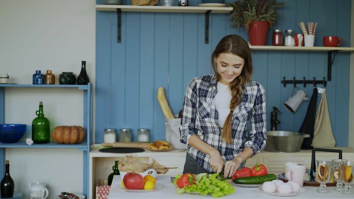The 64 Wildest Toxic Femininity Moments You Won't Believe Exist
