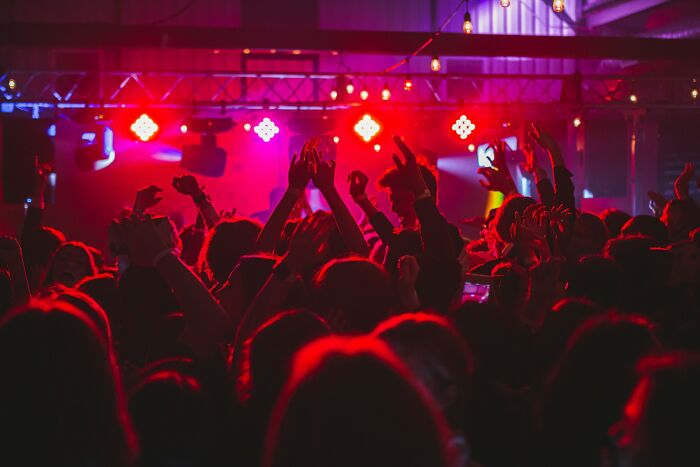 The Wildest "Welcome to College" Moments You Won't Believe Actually Happened