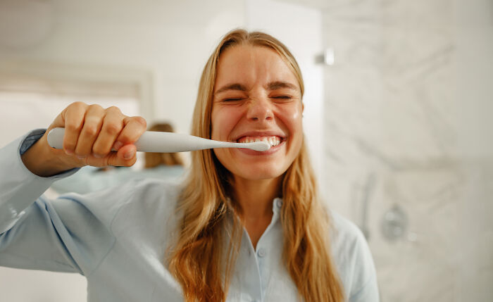 40 Weirdly “Healthy” Habits That Might Actually Be Messing You Up