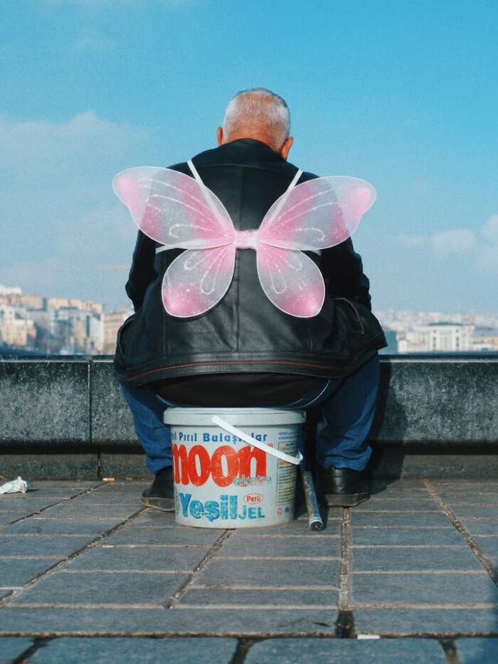 Wait Till You See These 58 Crazy Perfect Street Photos!