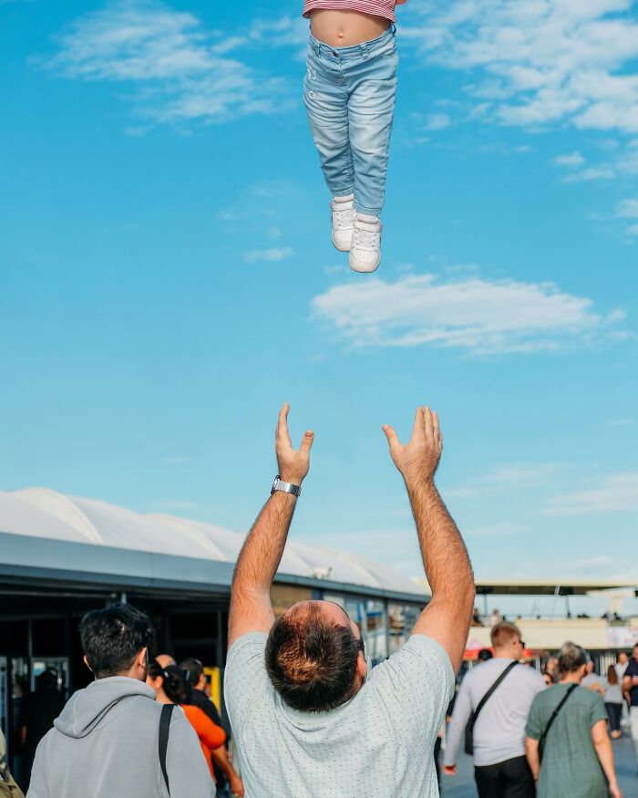 Wait Till You See These 58 Crazy Perfect Street Photos!