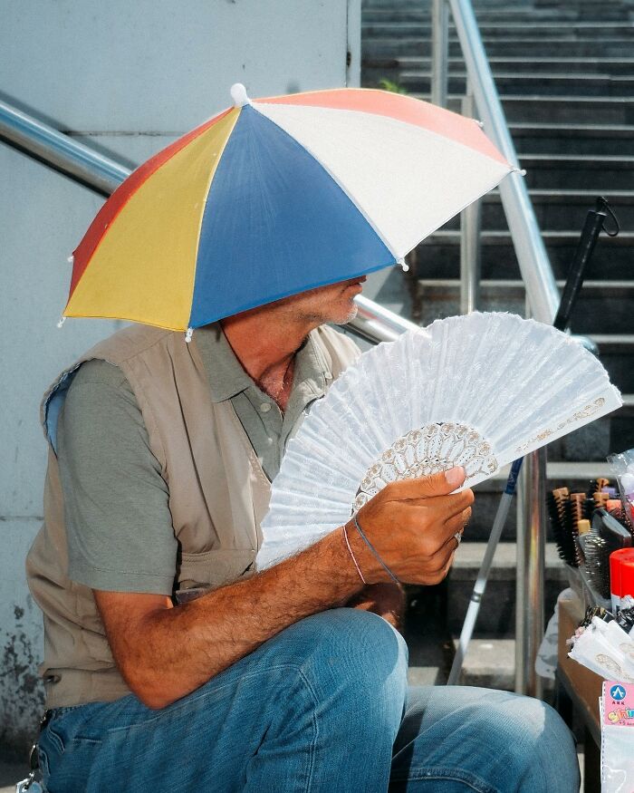 Wait Till You See These 58 Crazy Perfect Street Photos!
