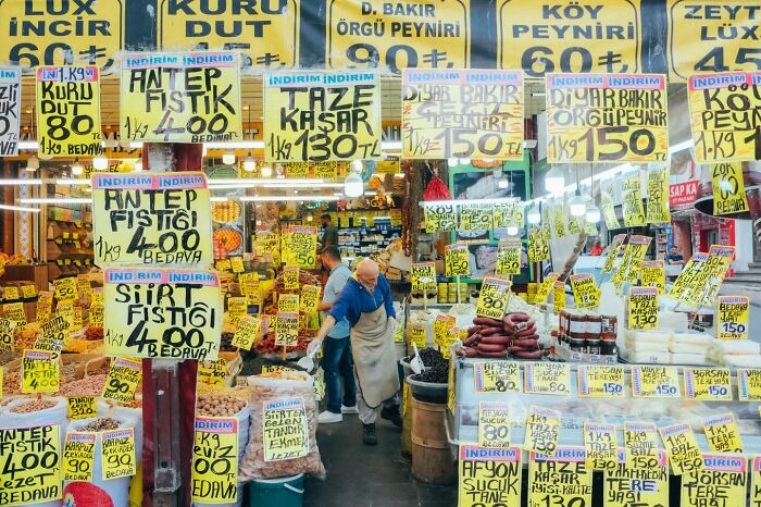 Wait Till You See These 58 Crazy Perfect Street Photos!