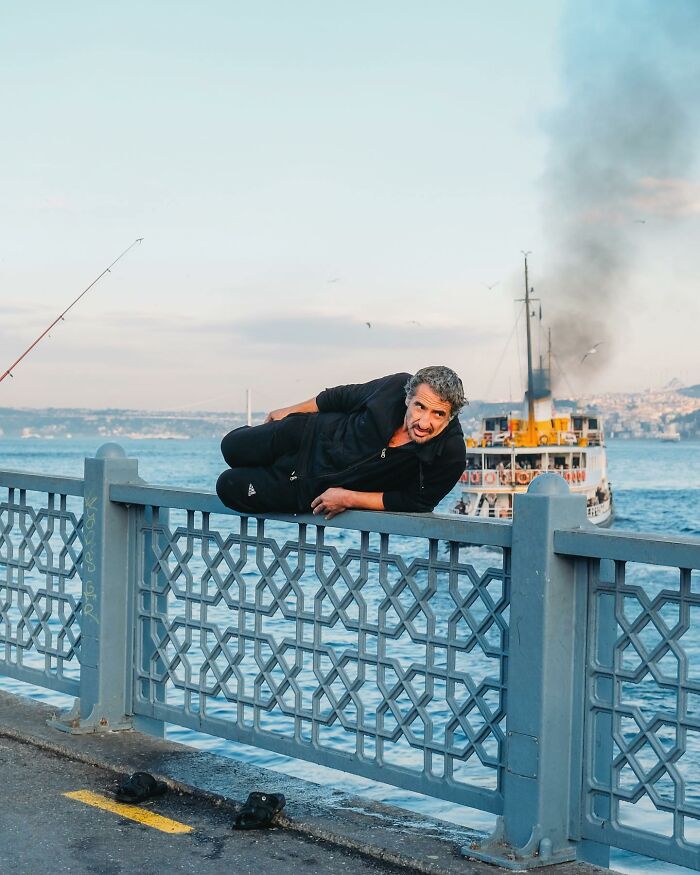Wait Till You See These 58 Crazy Perfect Street Photos!