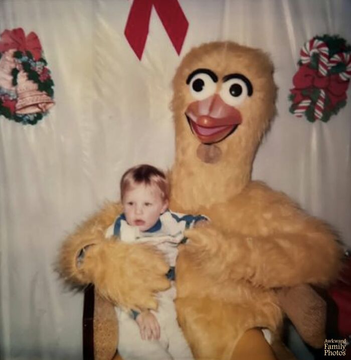 31 Totally Whacked Childhood Mascot Photos That’ll Make You Go “Wait, What?!”