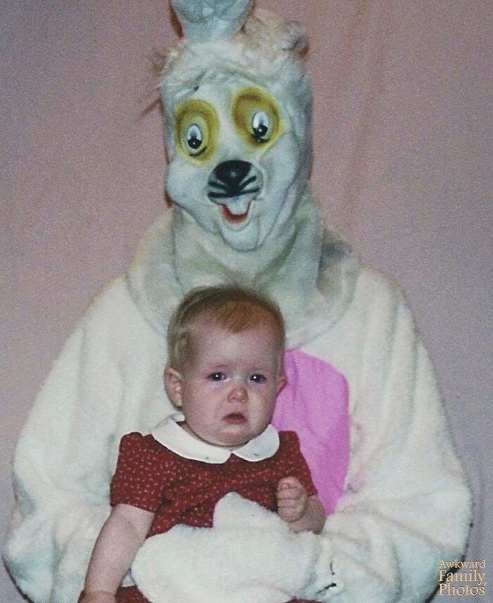 31 Totally Whacked Childhood Mascot Photos That’ll Make You Go “Wait, What?!”