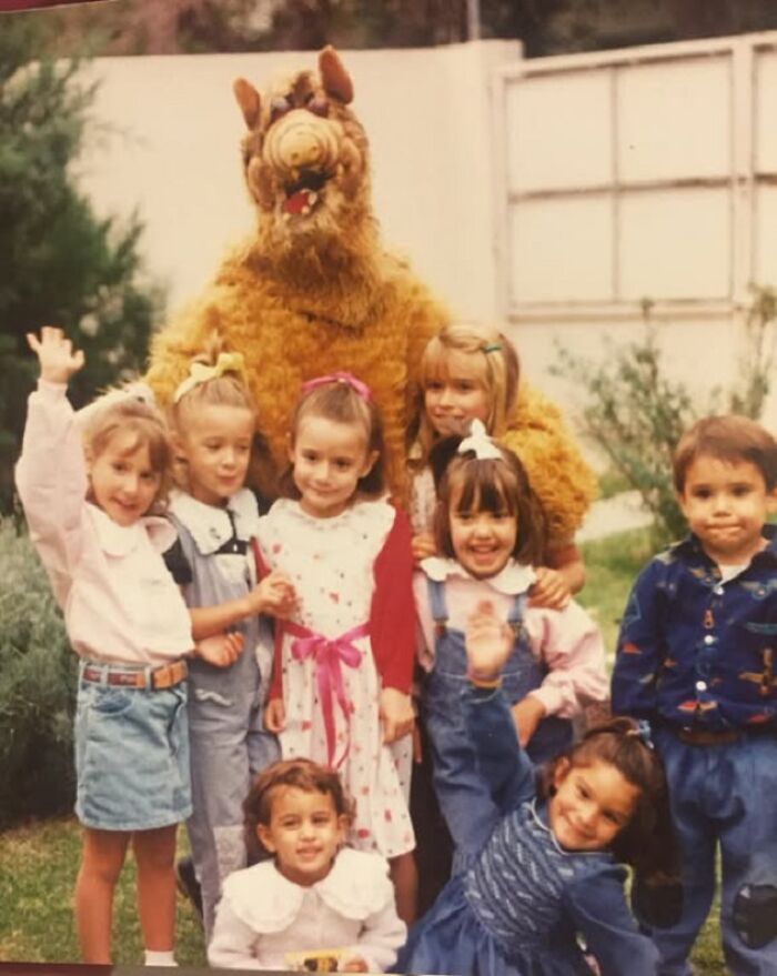 31 Totally Whacked Childhood Mascot Photos That’ll Make You Go “Wait, What?!”