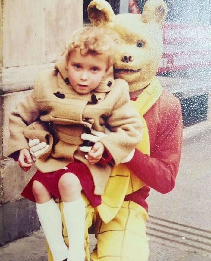 31 Totally Whacked Childhood Mascot Photos That’ll Make You Go “Wait, What?!”