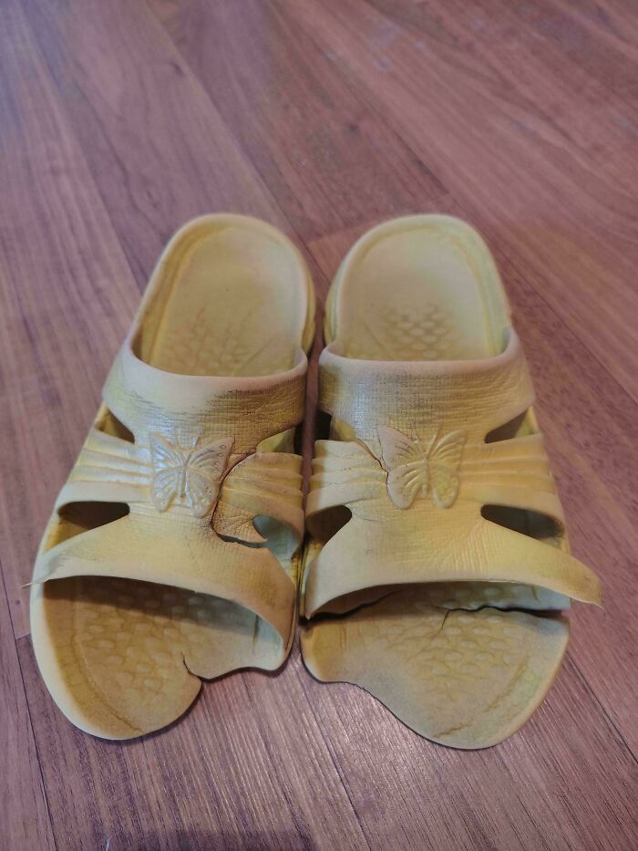 Check Out These Crazy Photos Showing Stuff Wearing Out Over Time!