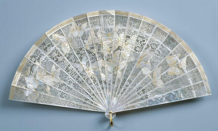 Let's Dive Into Some Seriously Cool Victorian Era Pics!