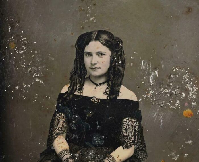 Let's Dive Into Some Seriously Cool Victorian Era Pics!
