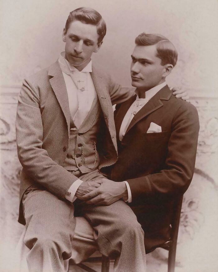 Let's Dive Into Some Seriously Cool Victorian Era Pics!