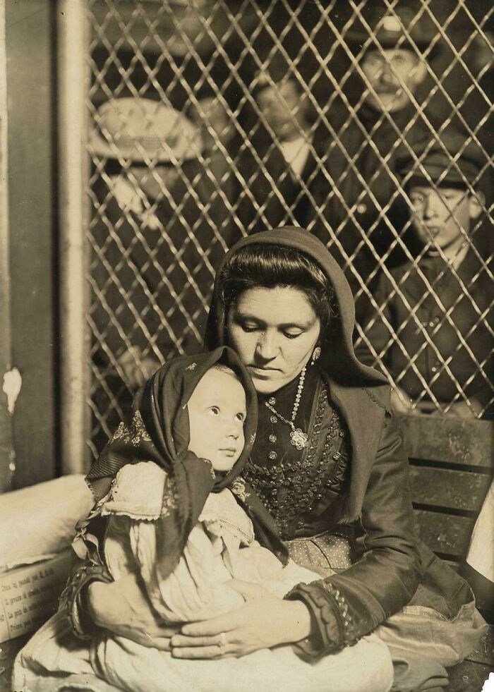 Ellis Island Italian Madonna, 1905 — Picture Perfect
