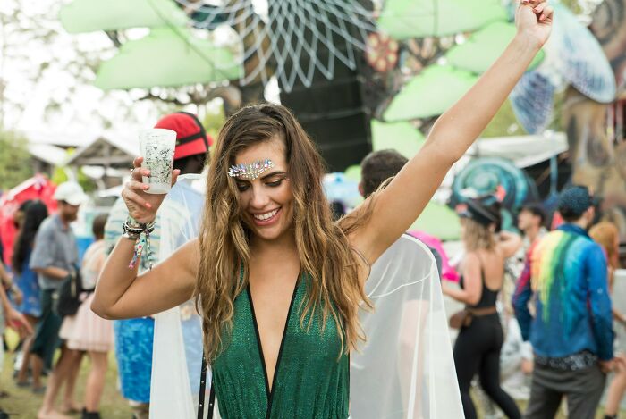 Oops! 59 Women Spill Their Wild 'Young & Dumb' Stories That Still Crack Them Up (Or Not)