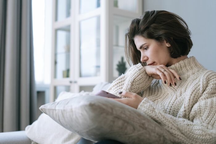 Oops! 59 Women Spill Their Wild 'Young & Dumb' Stories That Still Crack Them Up (Or Not)