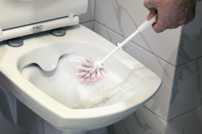 These Family House Rules Are So Weird They’ll Totally Make You Chuckle
