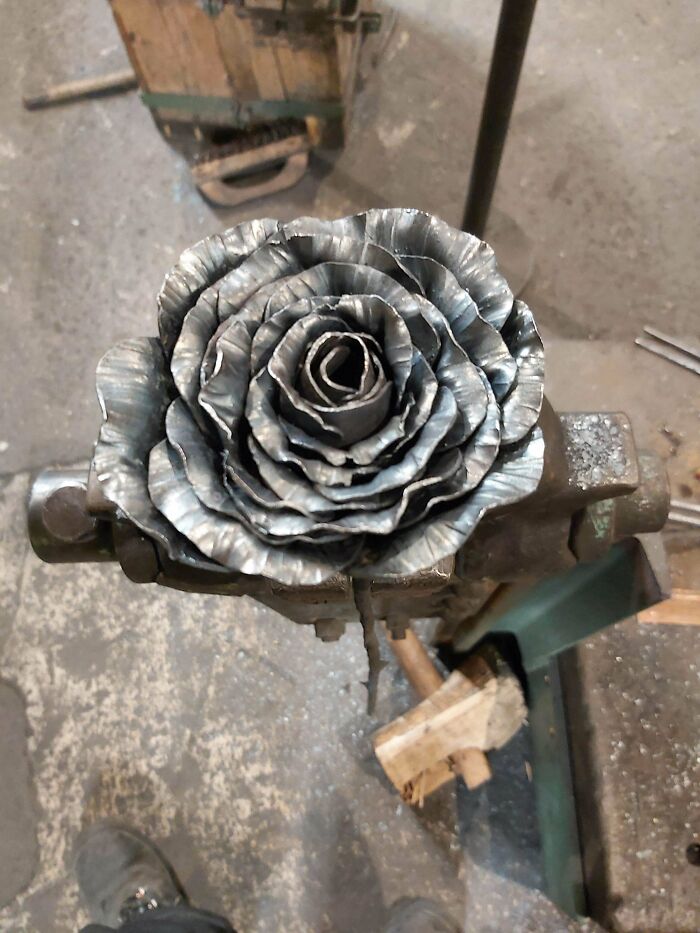 29 Mind-Blowing Metal Creations That’ll Totally Blow Your Socks Off