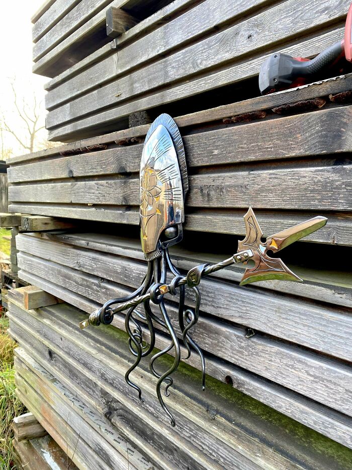 29 Mind-Blowing Metal Creations That’ll Totally Blow Your Socks Off