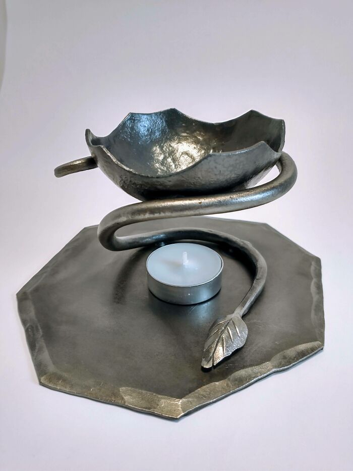 29 Mind-Blowing Metal Creations That’ll Totally Blow Your Socks Off