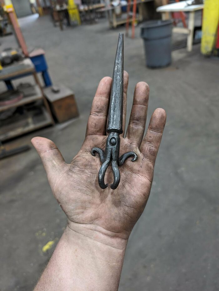 29 Mind-Blowing Metal Creations That’ll Totally Blow Your Socks Off