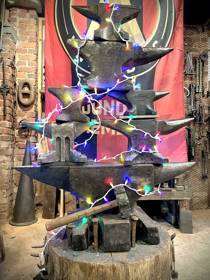 29 Mind-Blowing Metal Creations That’ll Totally Blow Your Socks Off