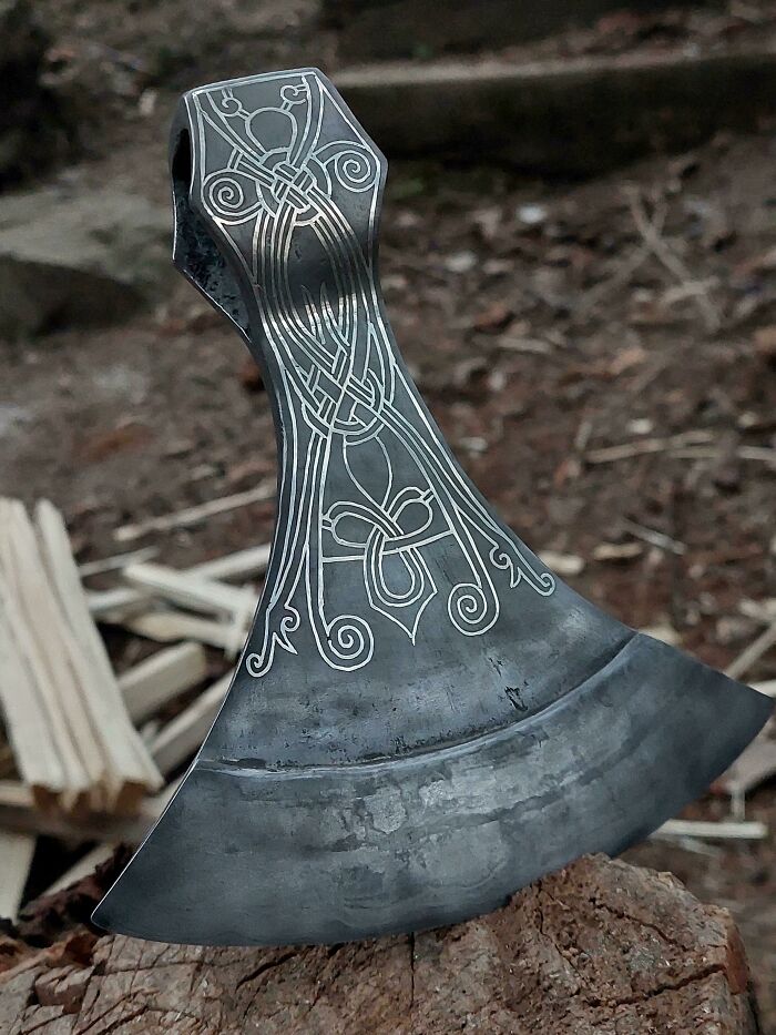 29 Mind-Blowing Metal Creations That’ll Totally Blow Your Socks Off