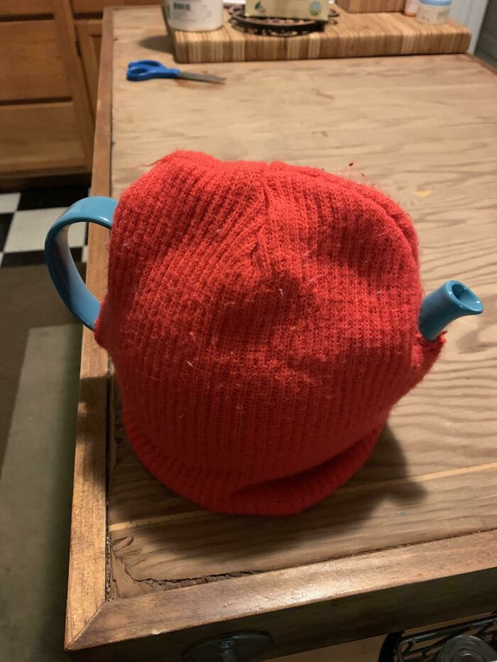 Tea Warmer Meets Knit-Not-Enough-Time Genius