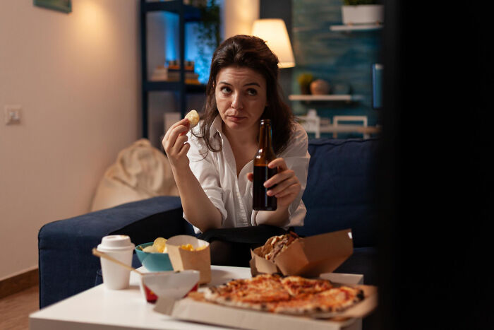 74 Money Habits That Just Won’t Quit, Even After the Paychecks Roll In