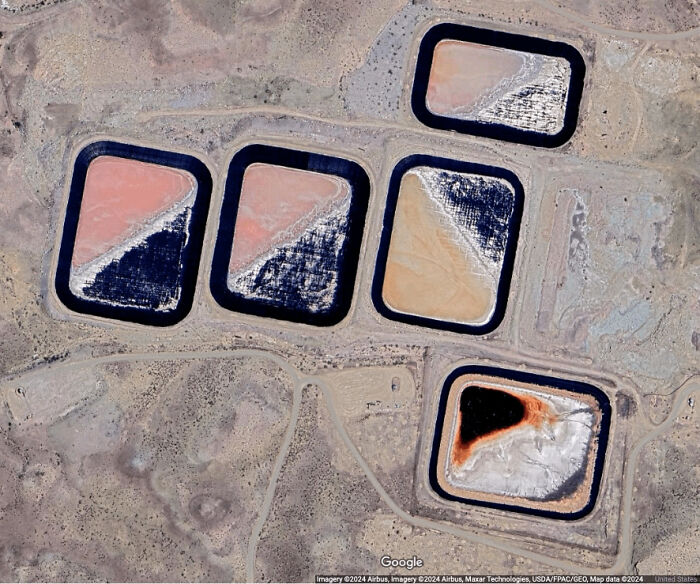 What’s This Thing In Uintah County, Utah? (39.903824, -109.611152)