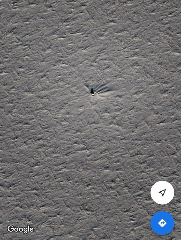 What The Heck Is This Thing? (75.4575353, 144.7582522)