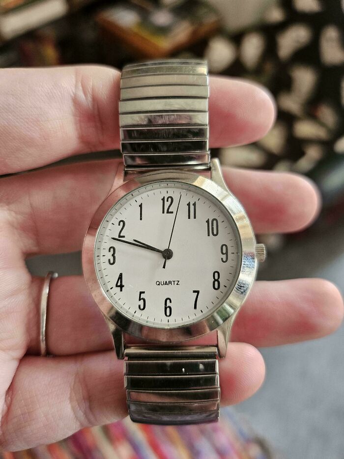 Girlfriend’s Grandad’s Watch Ticks Backwards – Who Knew?