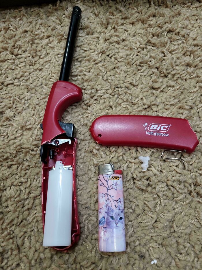 Tore Apart a Dead Grill Lighter and Found a Normal Lighter Inside – Plot Twist!
