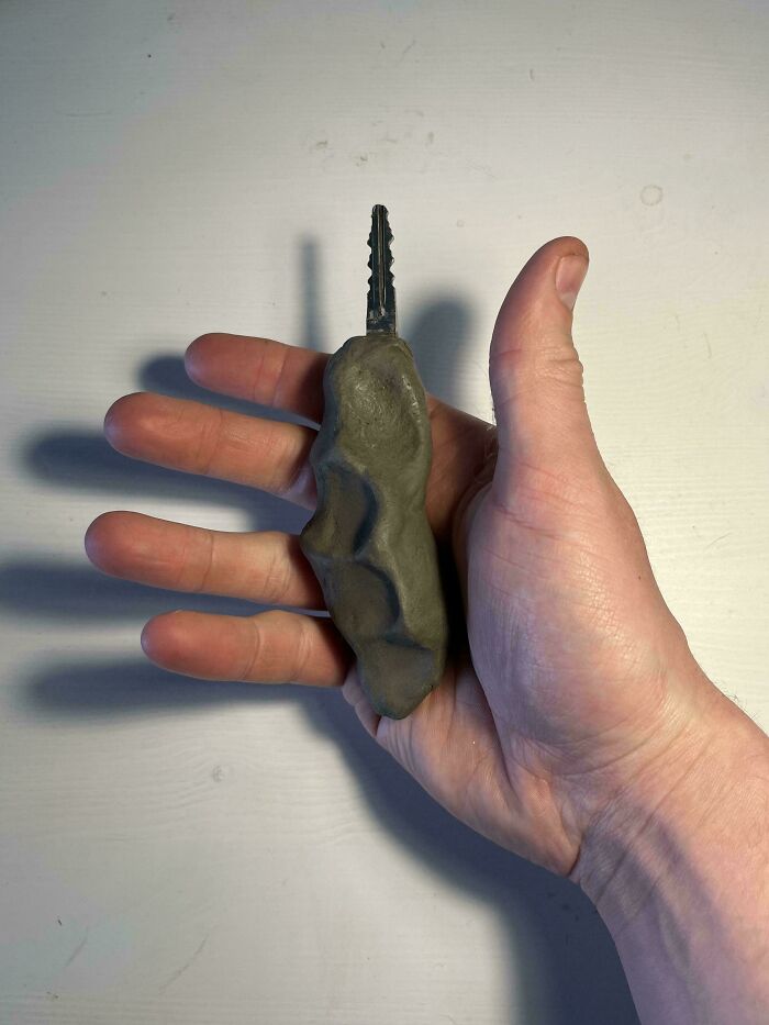 Car Keys Broke, So I Made a Ergonomic Handle Version – Handy!
